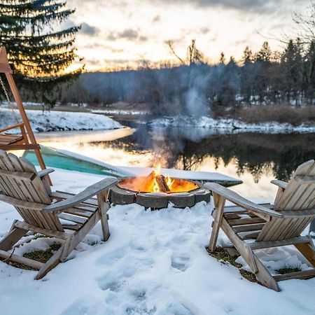 Poconos 2Bd - Peaceful Lakeside Retreat! Henryville Exterior photo
